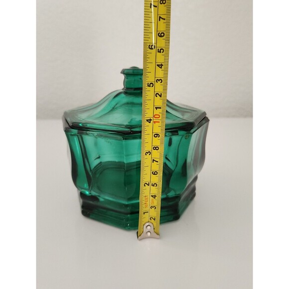 Vintage Indiana Confections Glass Candy Box Evergreen 8 Sided 5 to 6 Inch - Picture 4 of 6